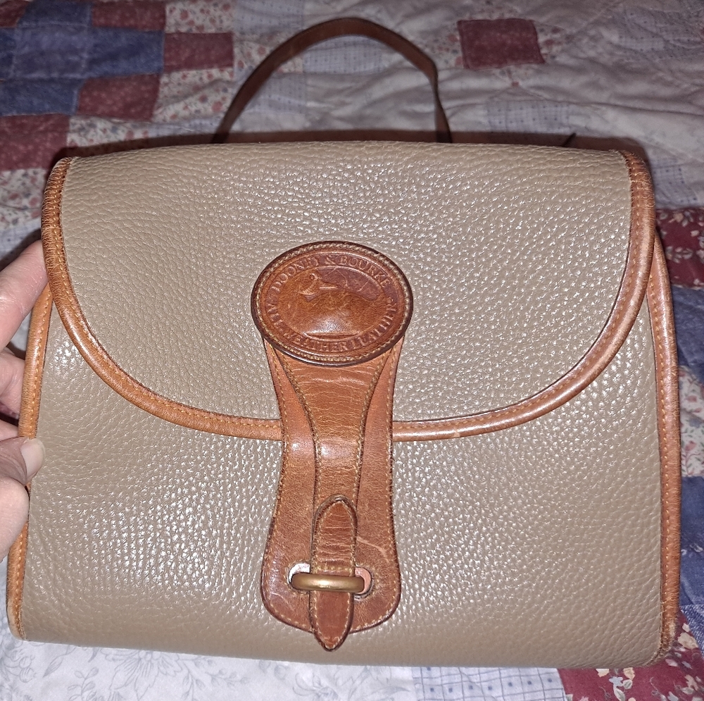Crossbody purse